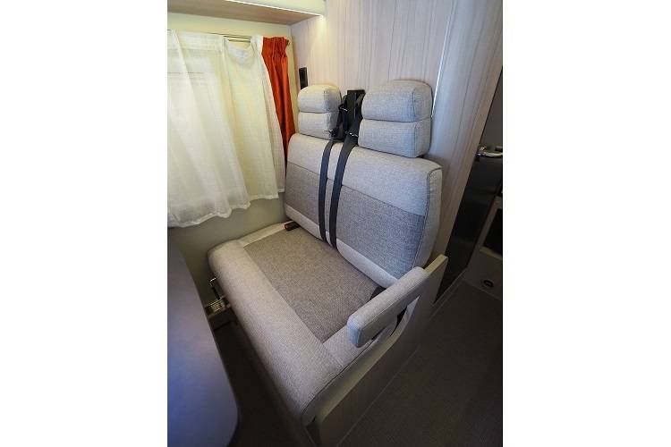 【大阪】六人日本露營車自駕遊租用體驗(C-52SP)