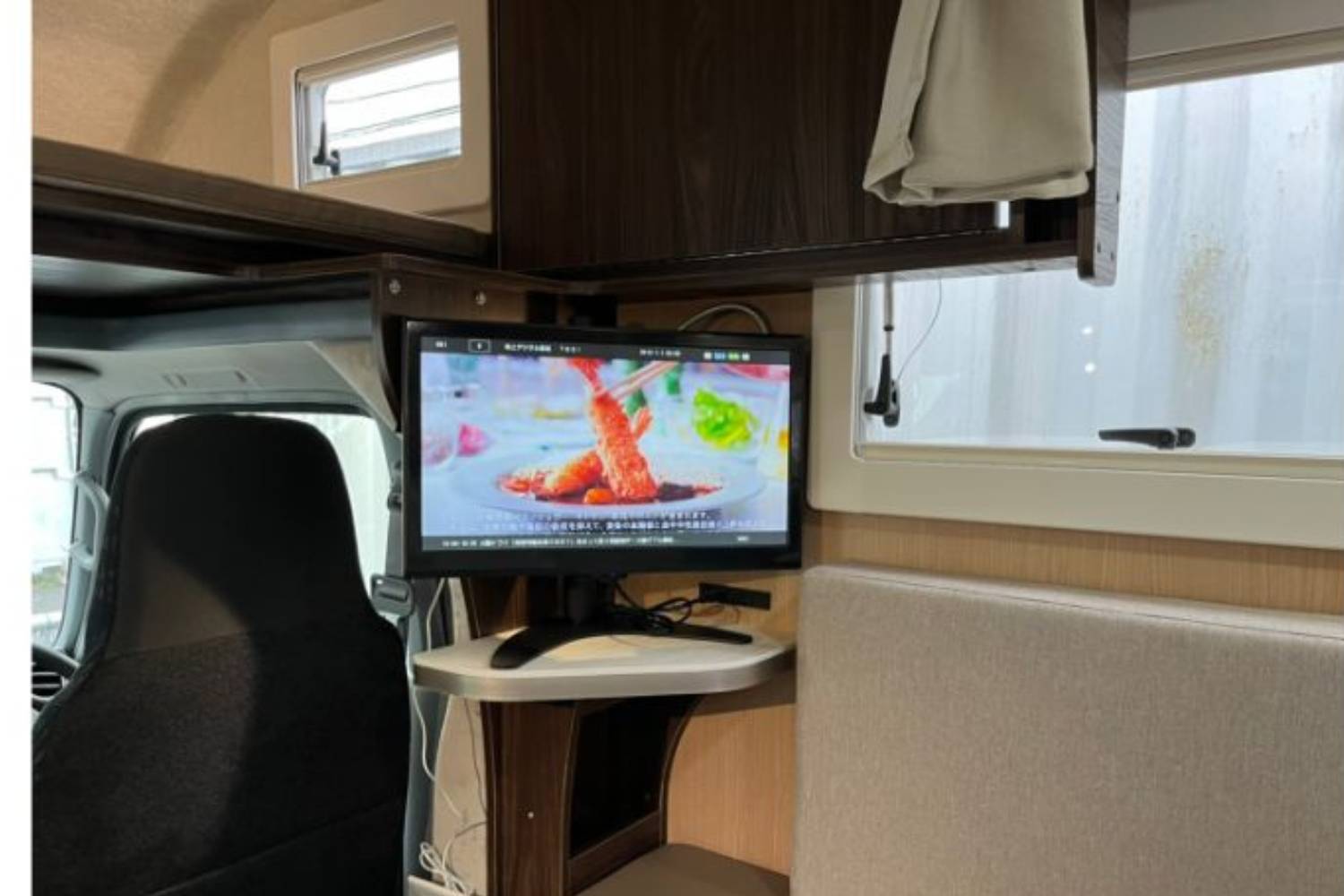 【Tokyo】Japan Kanto Rental Caravan RV Road Trip Experience (Robinson L66)