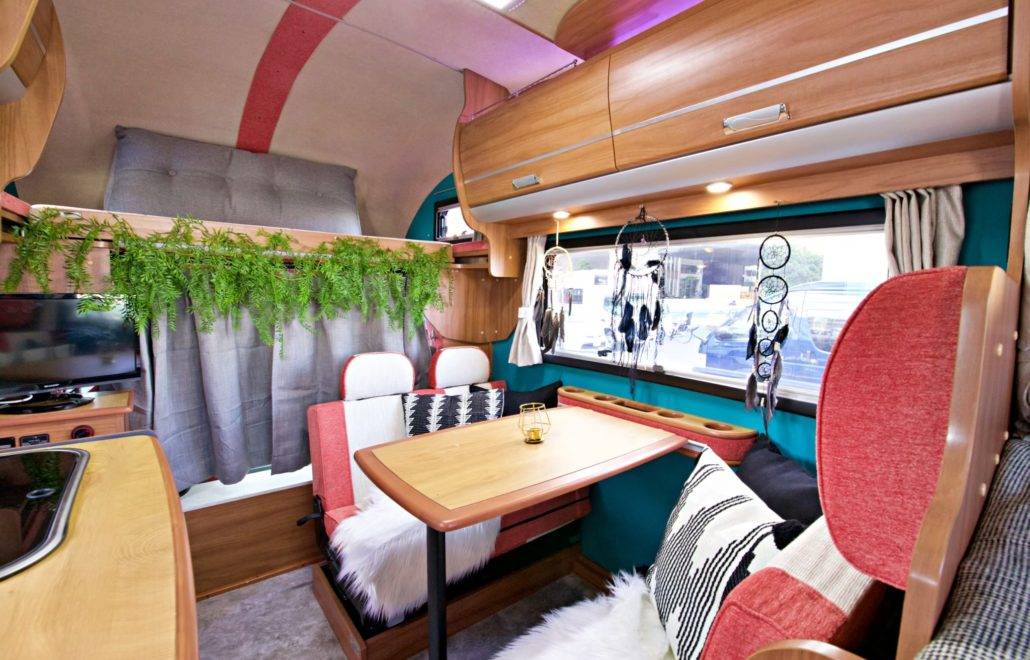 【Tokyo】Japan 6ppl RV Caravan 24 hours Rental Experience (JTM-Dublin)