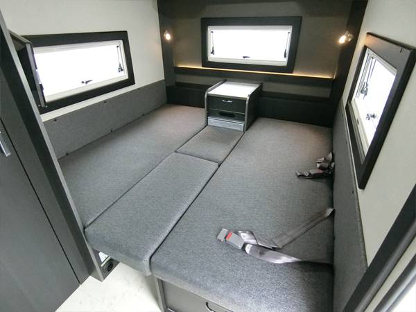 【Tokyo】Japan 4ppl RV Caravan 24 hours Rental Experience (JTM-CLH)