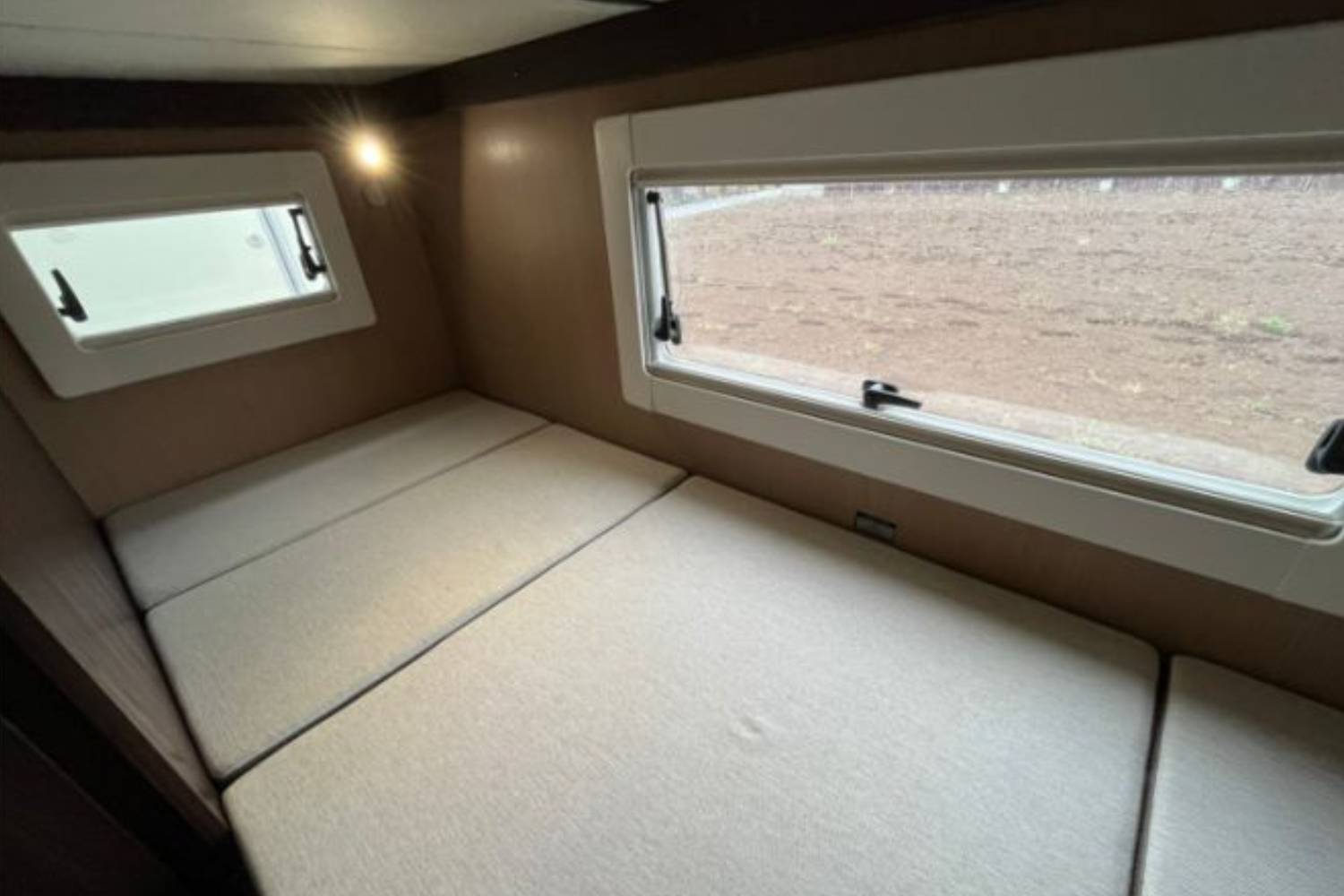 【東京】日本露營車自駕遊租用體驗(Robinson B66)