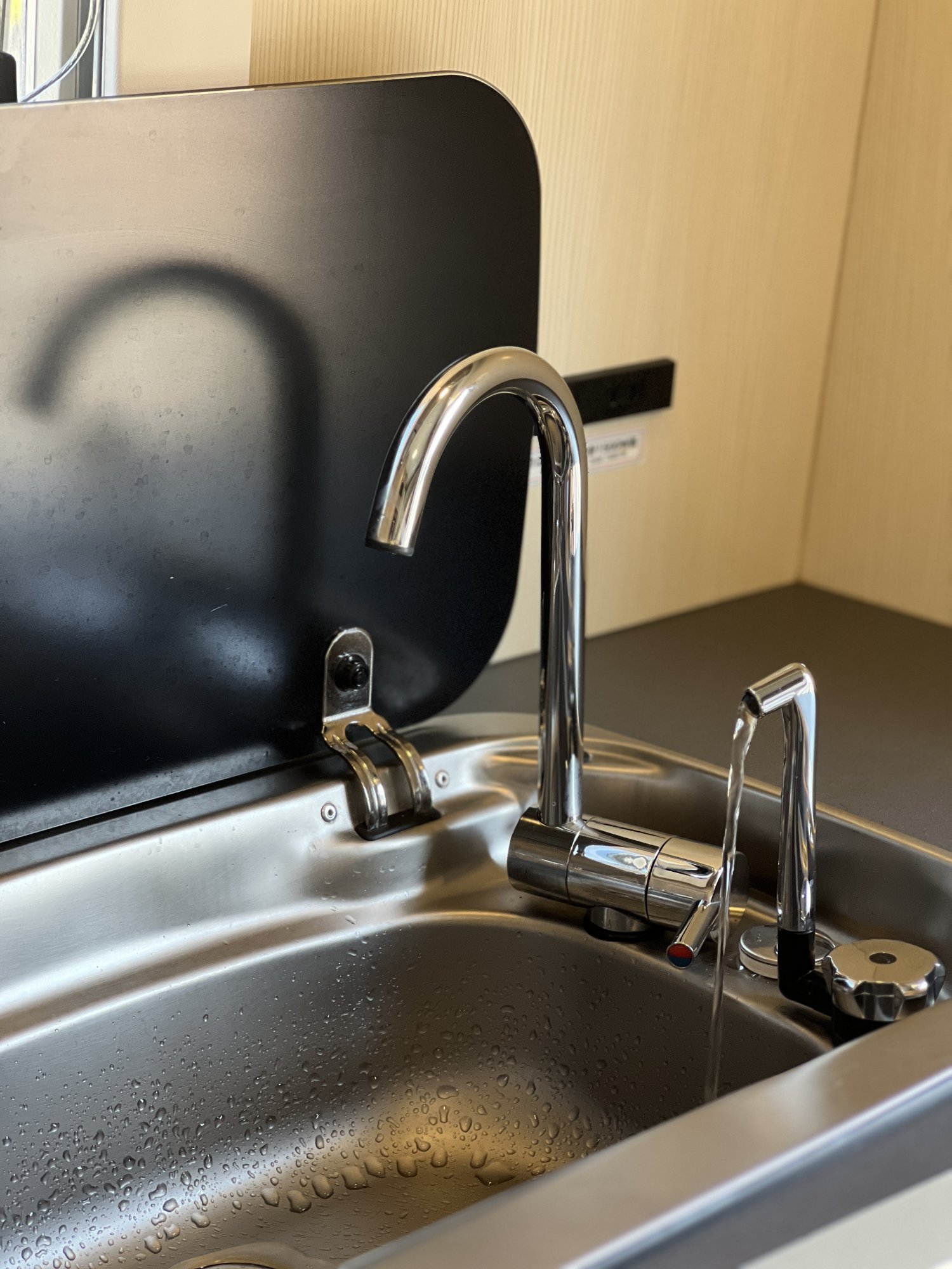 【Narita Airport】Japan Tokyo 5ppl RV Caravan 48 hours Flight & Drive Package (VT5)