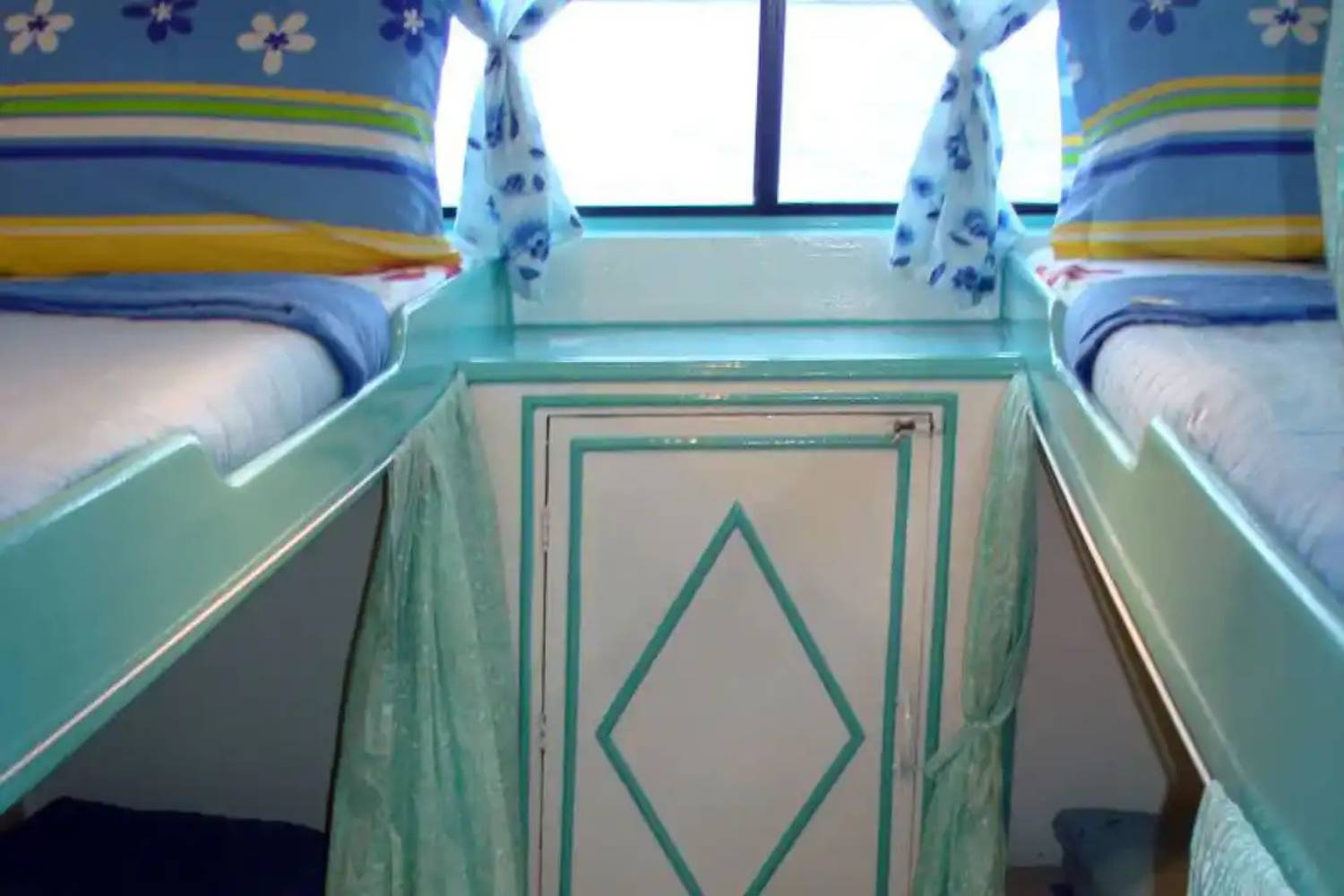 【Thailand】Liveaboard- Dolphin Queen 豪華泰國船潛套票