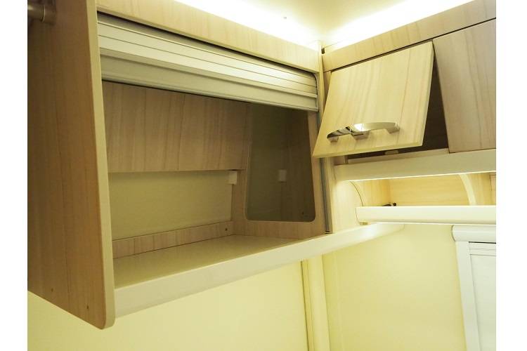 【大阪】六人日本露營車自駕遊租用體驗(C-52SP)