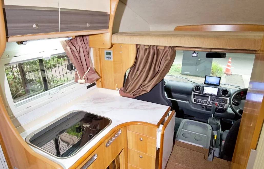 【東京】六人日本露營車24小時租用體驗(JTM-LUXE)