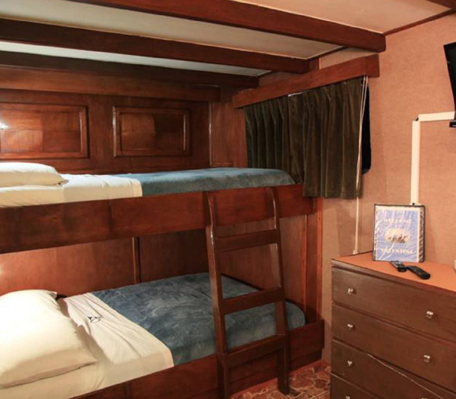 【Mexico】10 Days 9 Nights Mexico Socorro Islands  Liveaboard M/V Valentina