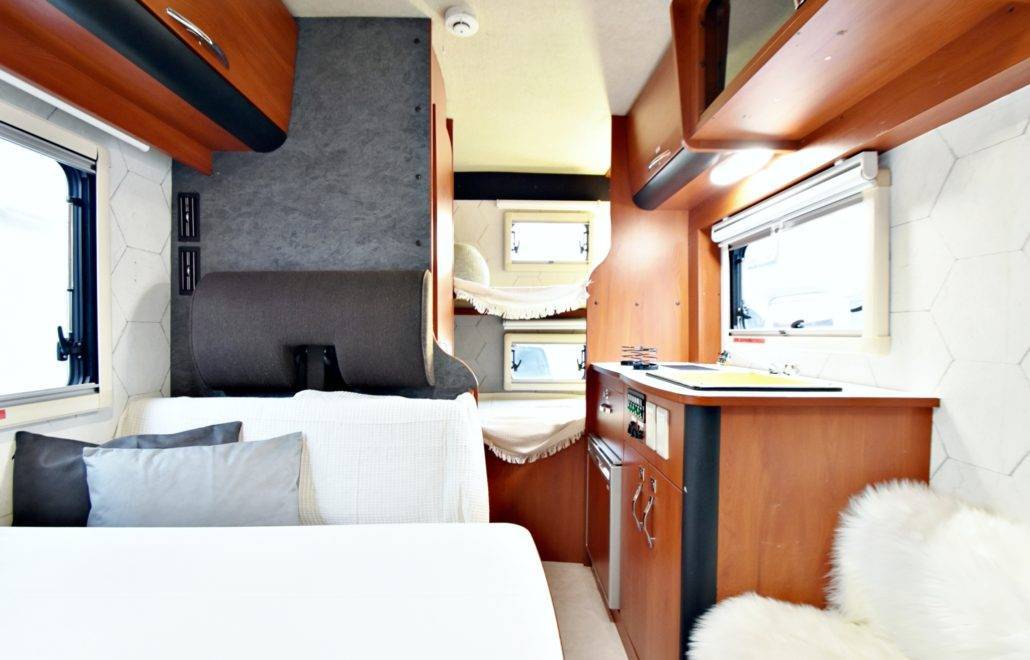 【東京】六人日本露營車24小時租用體驗(JTM-Brick)