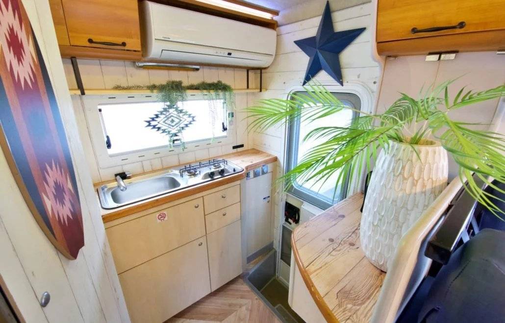 【Tokyo】Japan 6ppl RV Caravan 24 hours Rental Experience(JTM-OCeans)