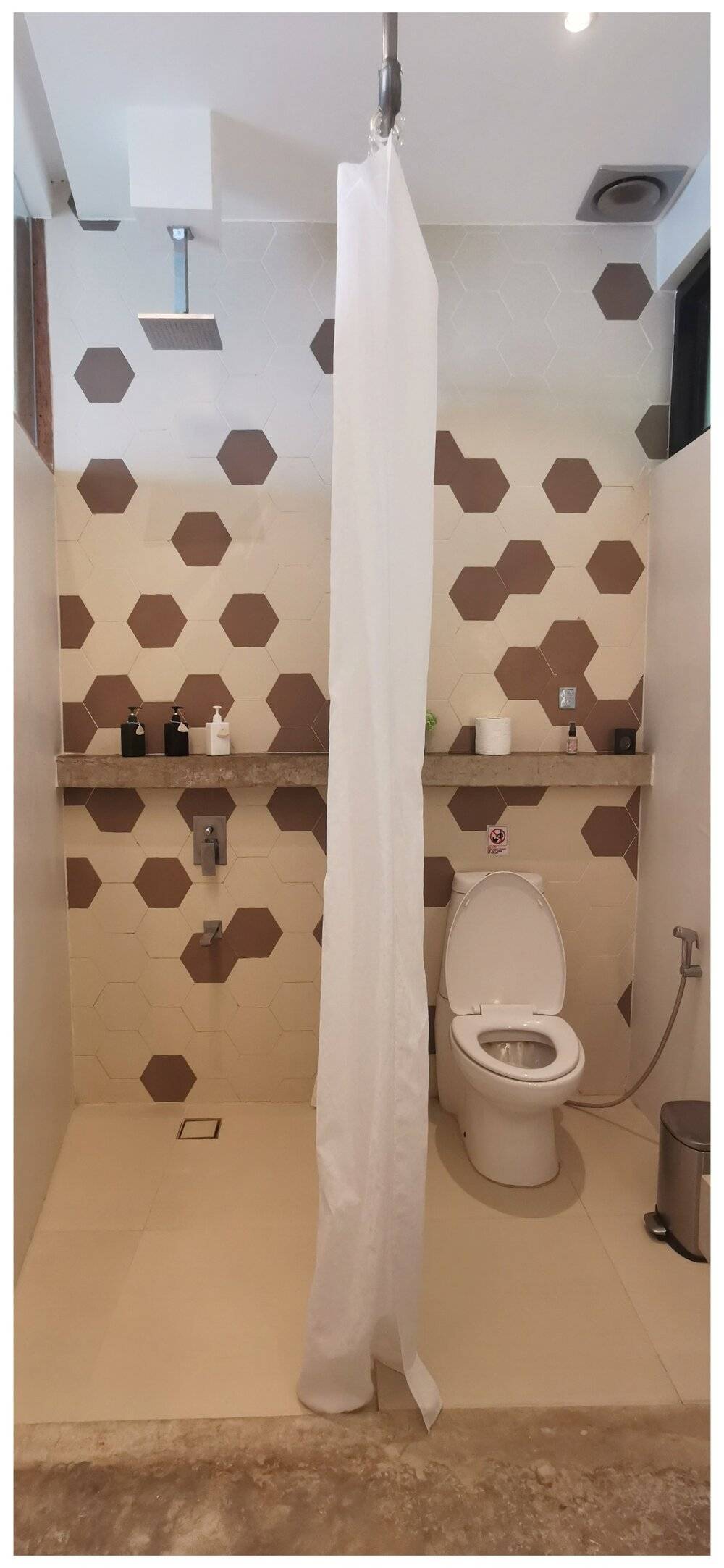 【Anilao】AniSiam Beach House Philippines Diving package