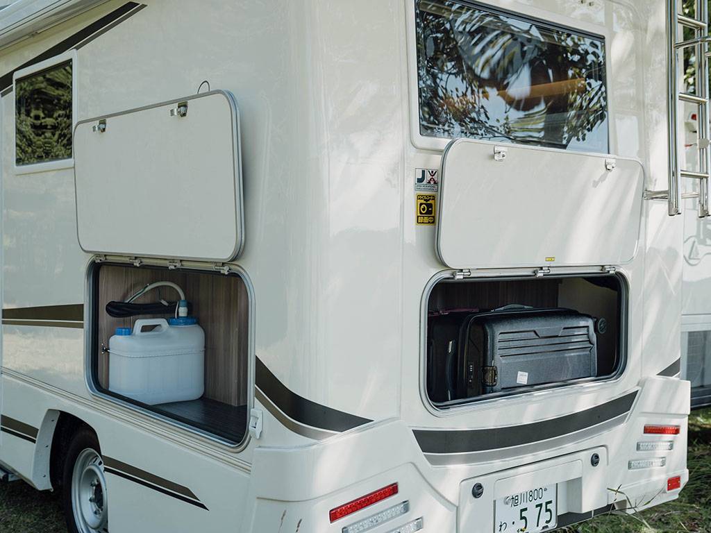 【New Chitose Airport】Japan Hokkaido RV Caravan Rental Experience(DS-ZIl Nobel)
