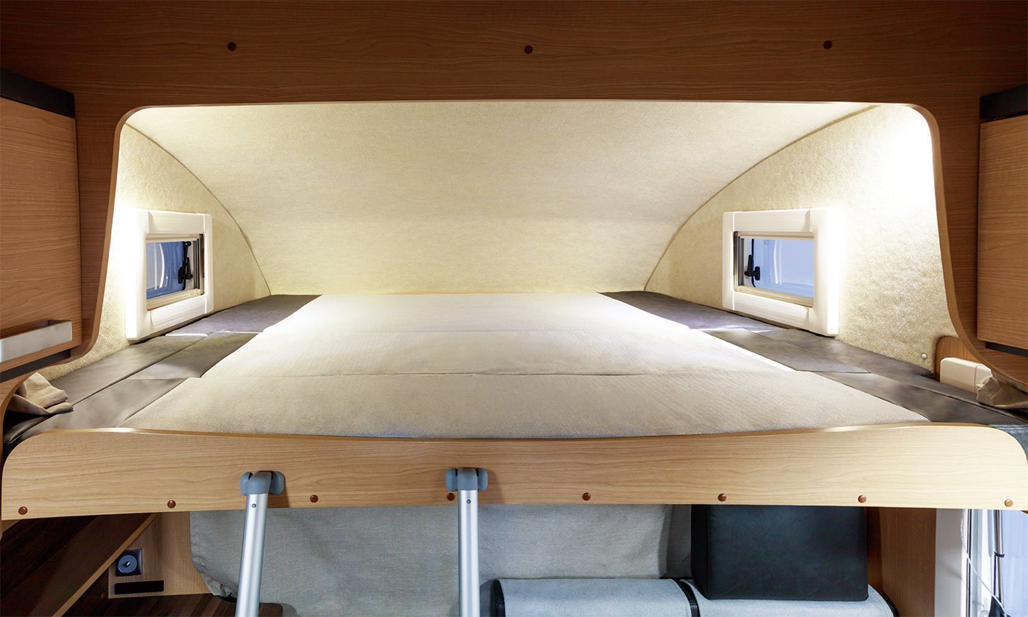 【露營式旅行】東京租借露營車24小時體驗 (5人)