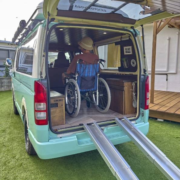 【Okinawa】Japan Rental 6 People Compact Caravan RV Road Trip Experience (AW-Mint Hi-Ace)