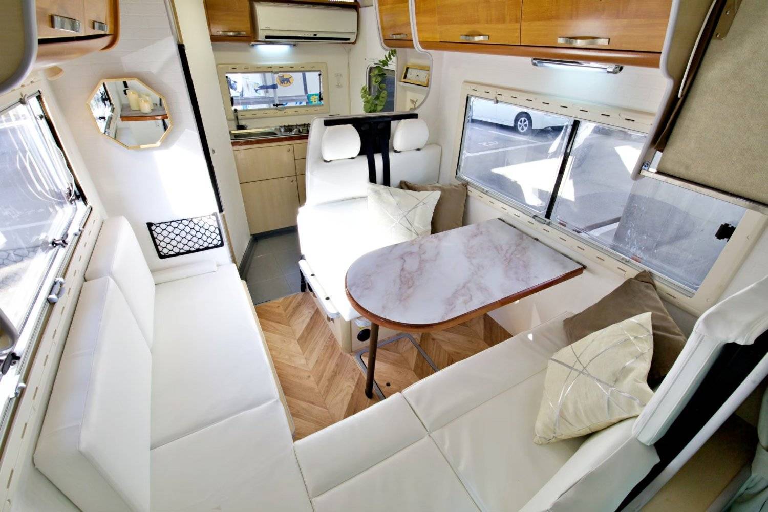 【Tokyo】Japan 6ppl RV Caravan 24 hours Rental Experience(JTM-Smile)