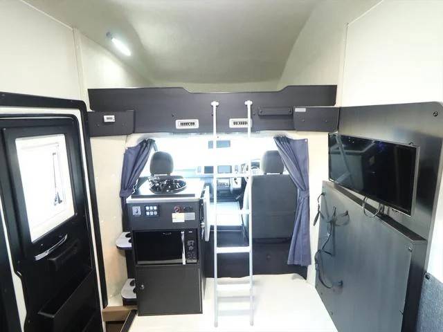 【New Chitose Airport】Japan Hokkaido RV Caravan Rental Experience(DS-TR500 CLH)