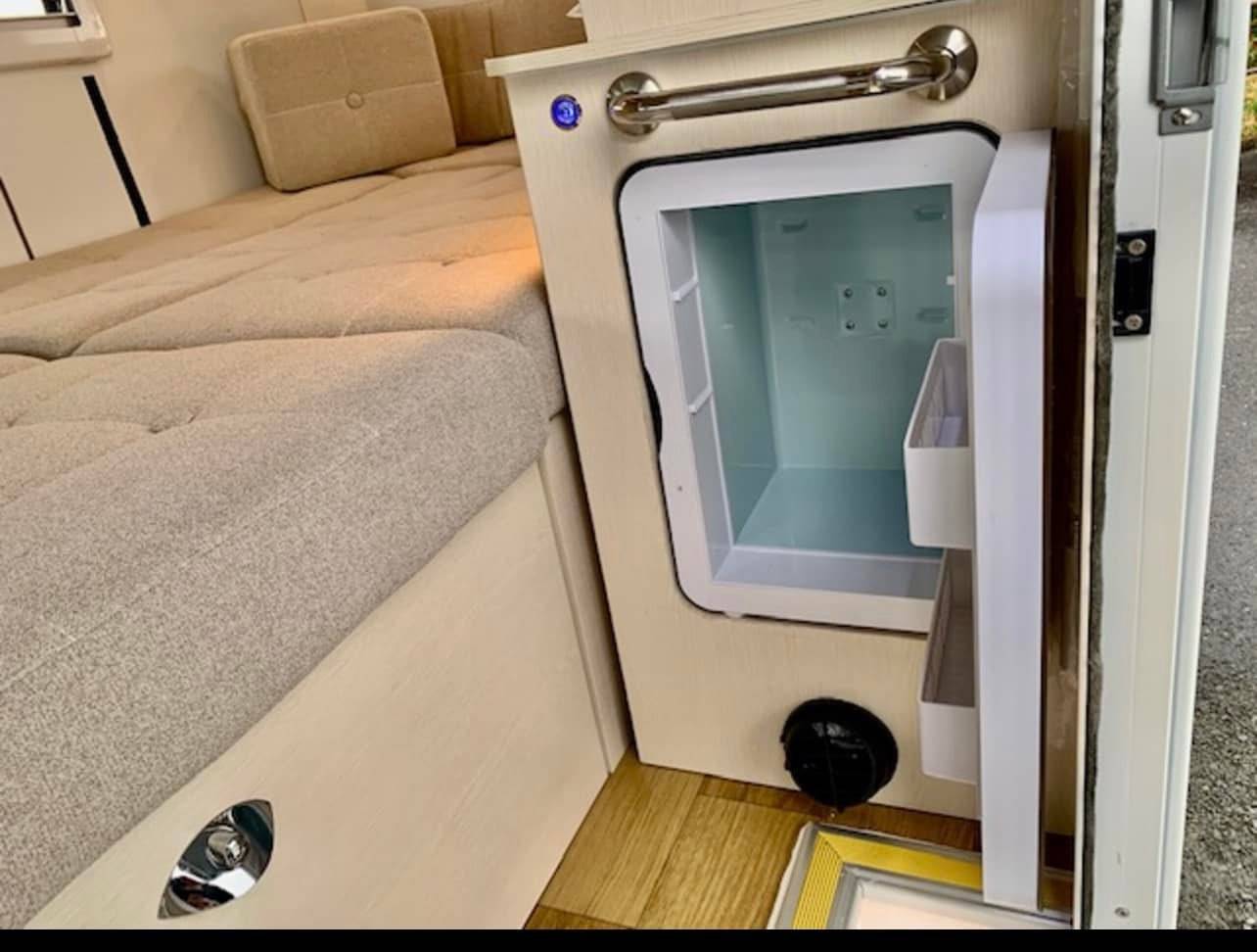 【New Chitose Airport】Japan Hokkaido RV Caravan Rental Experience(DS-Happy1)