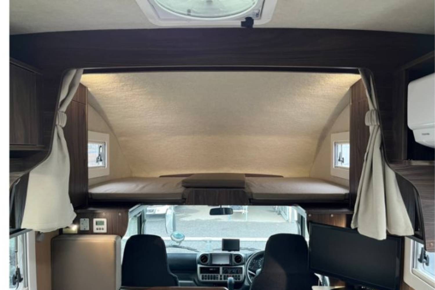 【Tokyo】Japan Kanto Rental Caravan RV Road Trip Experience (Robinson L66)