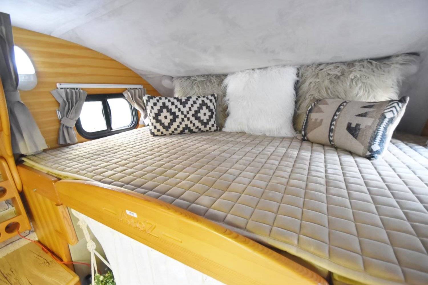 【北海道】五人日本露營車24小時自駕遊租用體驗(JSS-Bianca)