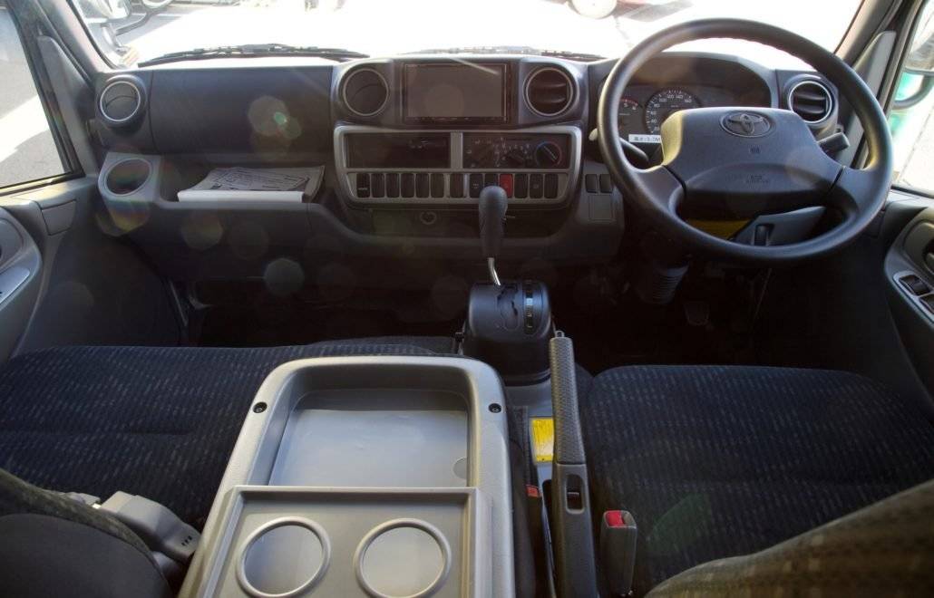 【Tokyo】Japan 6ppl RV Caravan 24 hours Rental Experience (JTM-Santorini)