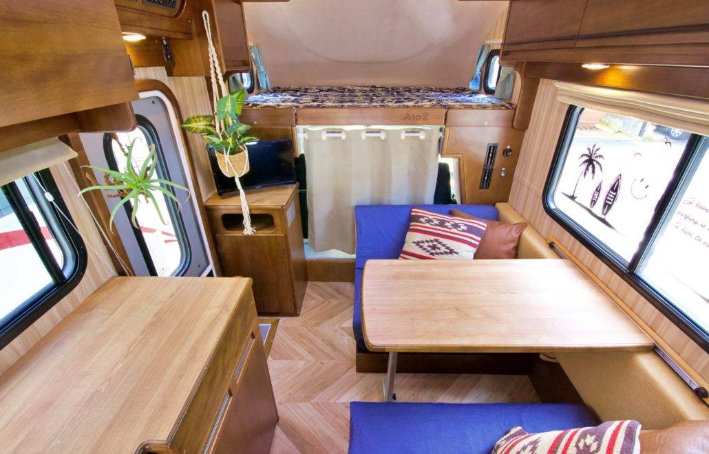 【Tokyo】Japan 6ppl RV Caravan 24 hours Rental Experience(JTSA)