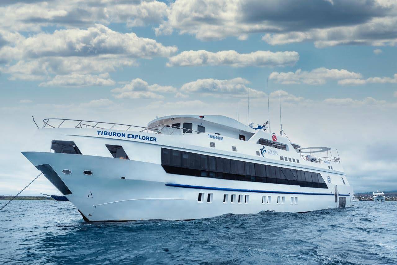 【Ecuador】Explorer Ventures-Tiburon ExplorerDiving Package