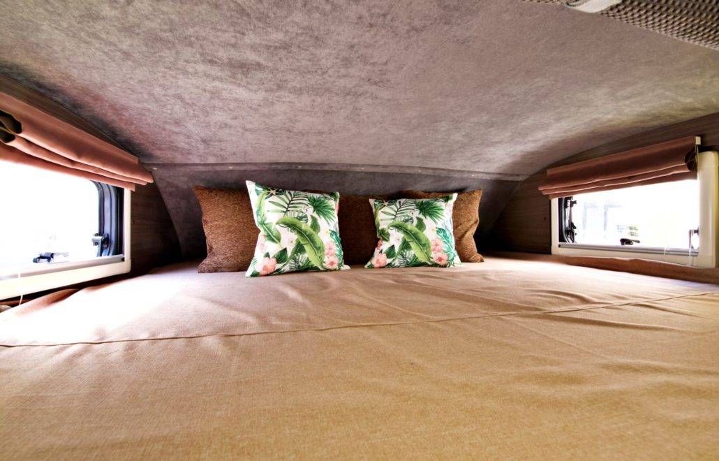 【Tokyo】Japan 6ppl RV Caravan 24 hours Rental Experience(JTS-Leaf)