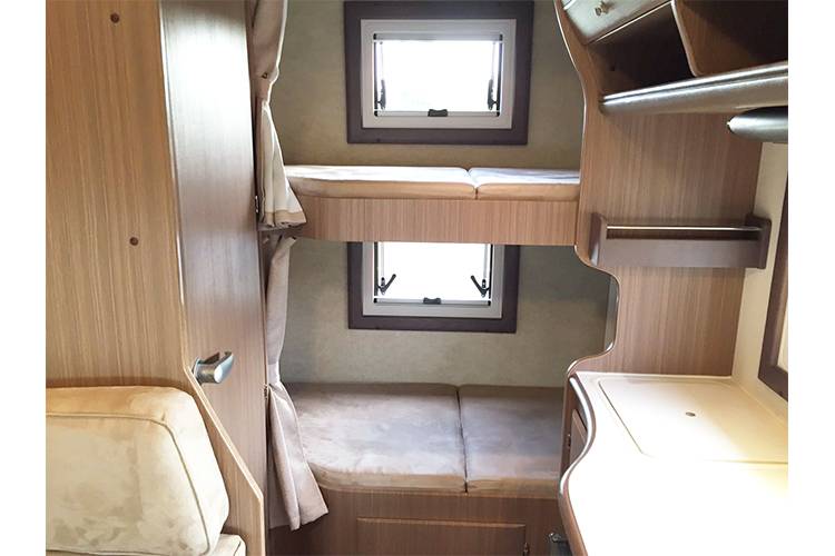 【New Chitose Airport】Japan Hokkaido Caravan Rantal Experience (C-Serengeti)