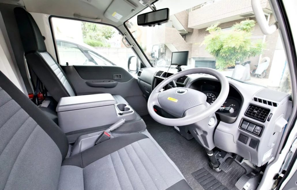 【Osaka】Japan 5ppl RV Caravan 24 hours Rental Experience(JOSS)