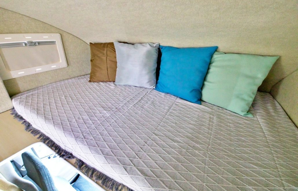 【Hokkaido】Japan 6ppl RV Caravan 24 hours Rental Experience(JTHM)