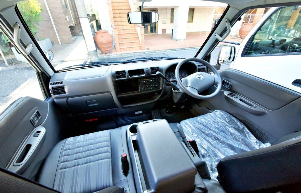 【東京】六人日本露營車24小時租用體驗(JTS-Charme)