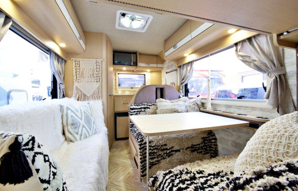 【東京】六人日本露營車24小時租用體驗(JTS-Charme)