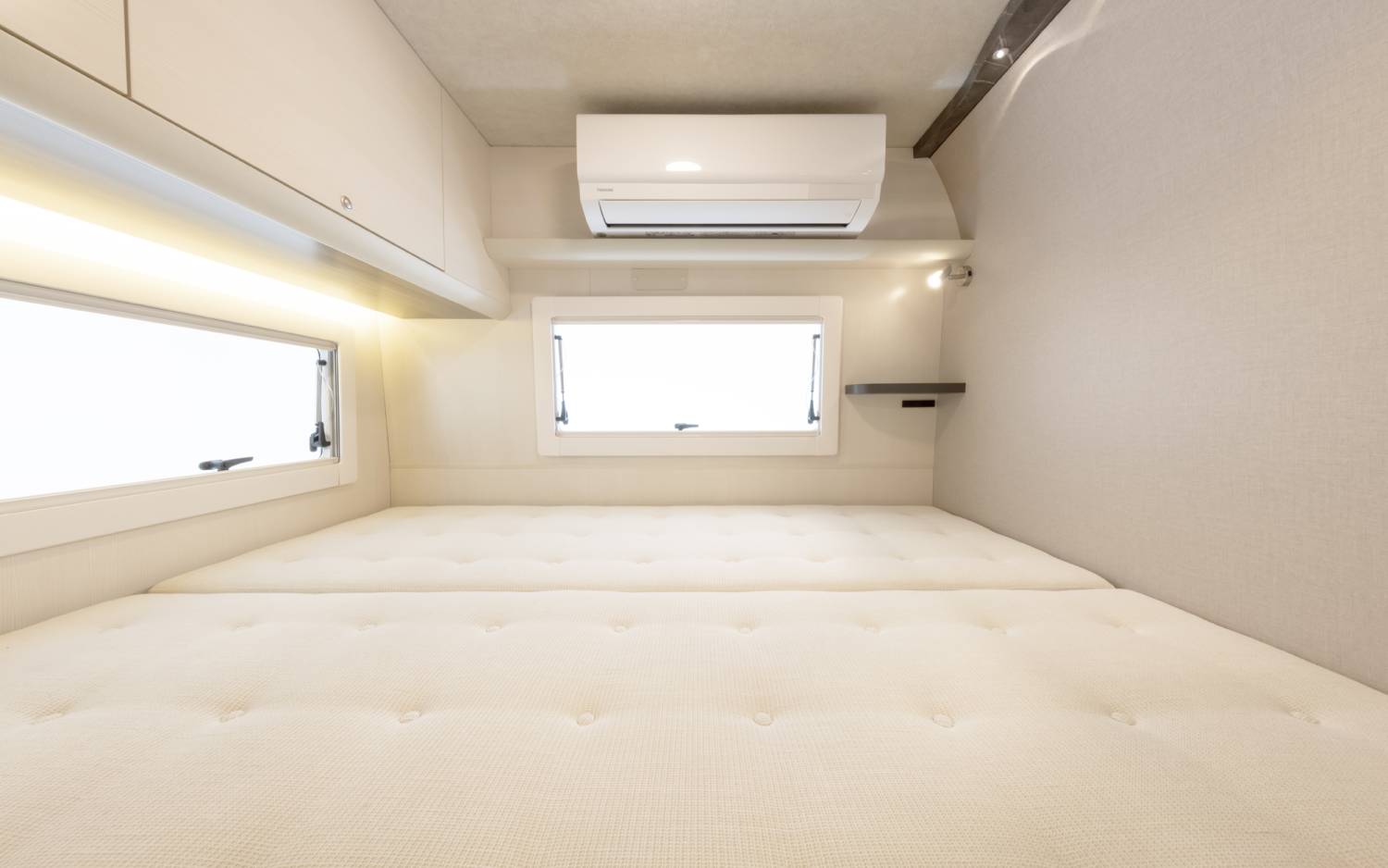 【Narita Airport】Japan Tokyo Caravan 24 hours Rental Experience(VT-ZiL Noble)